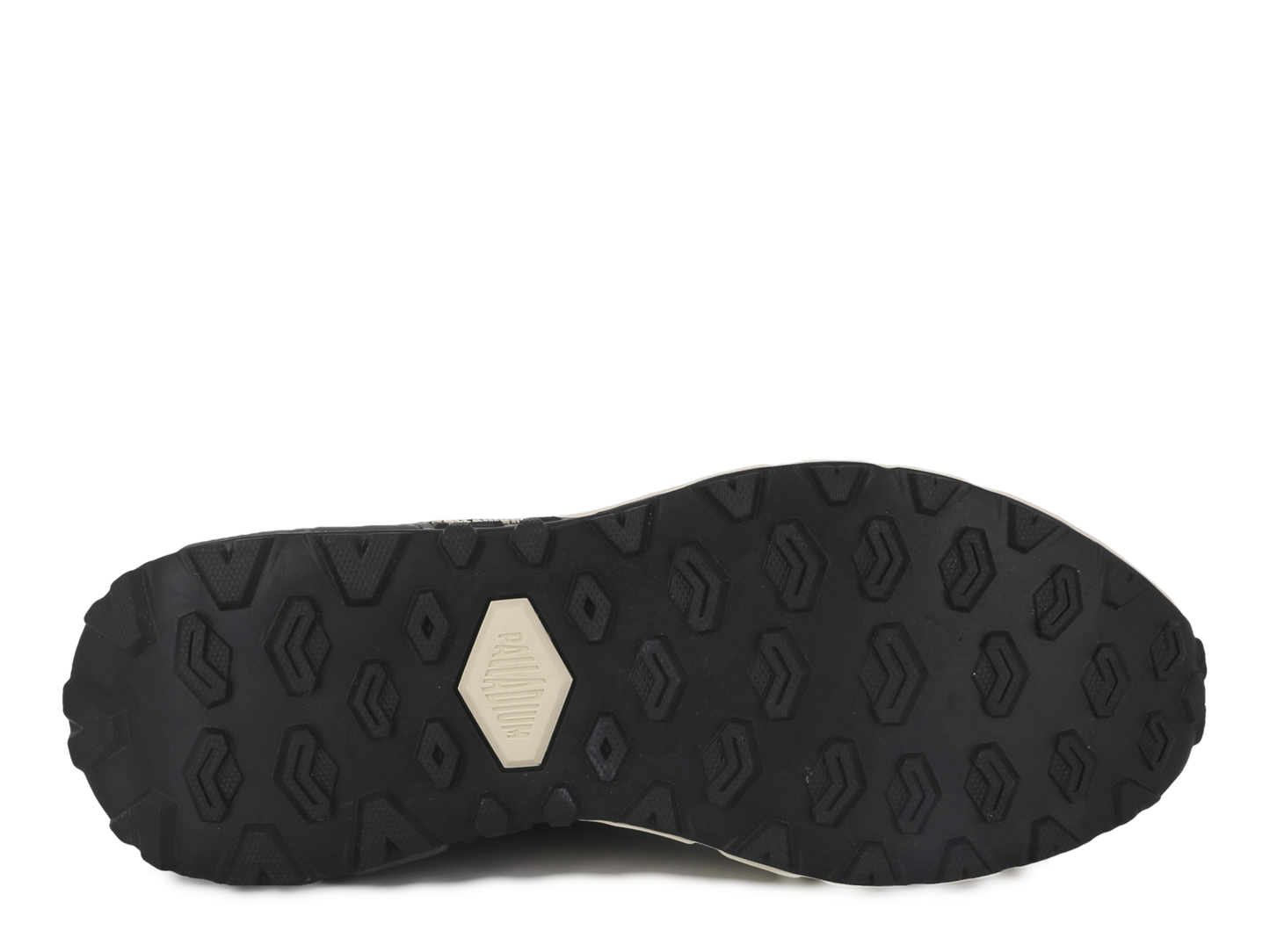 04679-008-M | OFFRUNNER VENT | BLACK